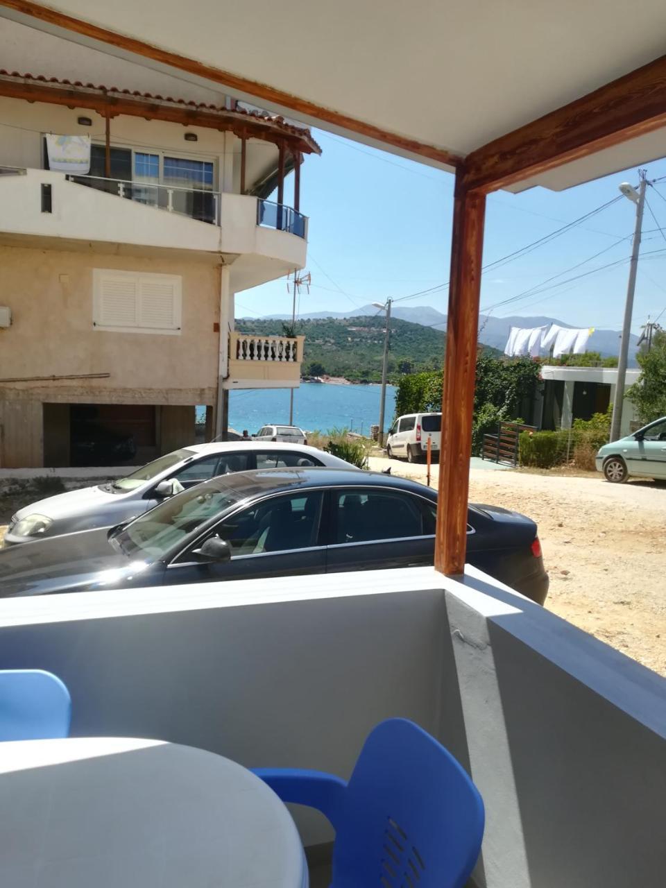 Luxury Seaside House With 2 Bathrooms Ksamil Exterior photo